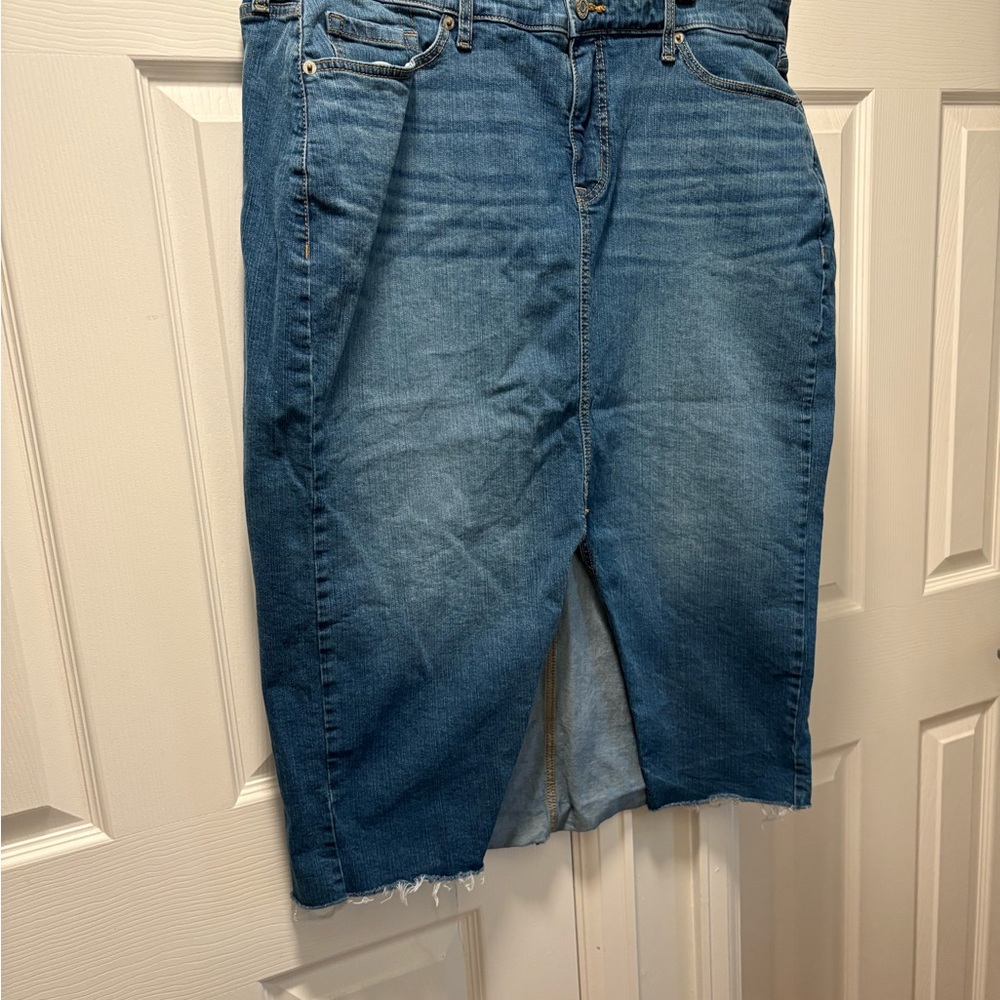 Torrid Classic Blue Denim skirt
